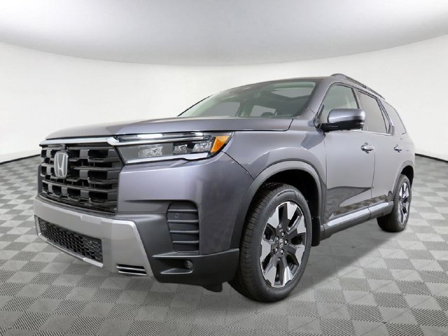 New 2026 Honda Pilot Touring image 2