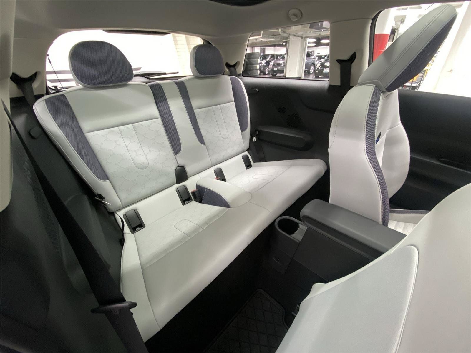 Used 2025 MINI Cooper S FWD image 29