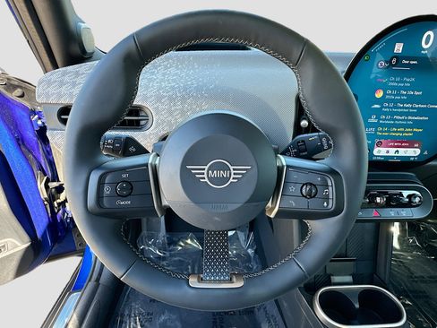 Used 2025 MINI Cooper S image 11