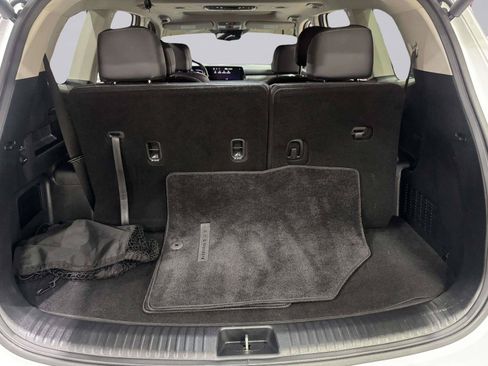 Used 2023 Kia Telluride EX w/ EX Captain's Chair Package FWD image 61