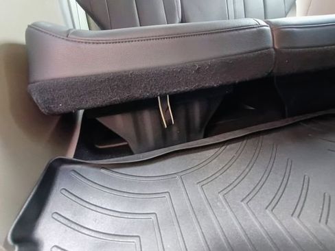 Used 2020 Chrysler Pacifica Touring-L Plus w/ Tire & Wheel Group image 77