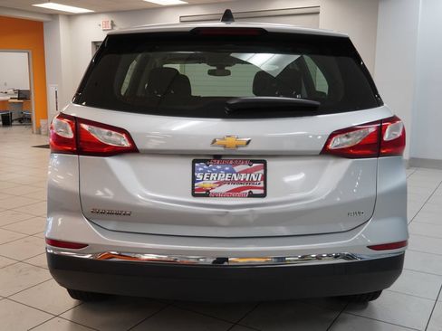 Used 2018 Chevrolet Equinox LS w/ LPO, Protection Package AWD/4WD image 12