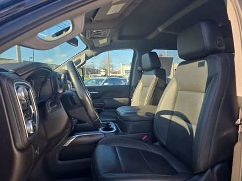 Used 2023 GMC Sierra 3500 SLT w/ SLT Convenience Package image 4