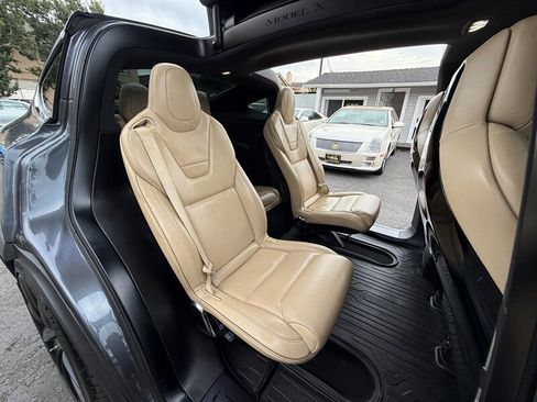 Used 2016 Tesla Model X Performance image 25
