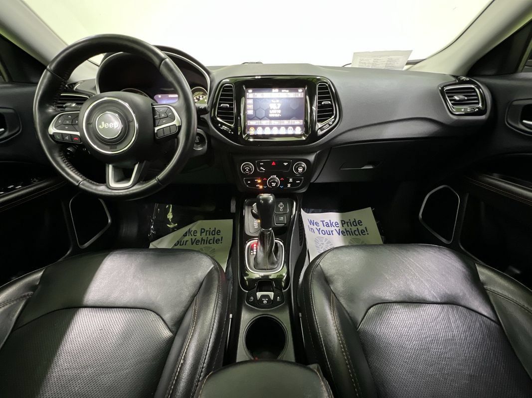 Used 2018 Jeep Compass Limited w/ Safe & Security Group AWD/4WD image 18