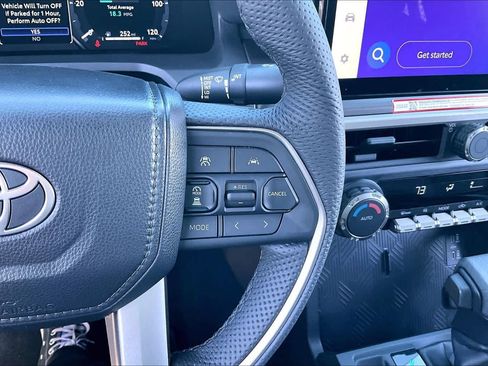 Used 2025 Toyota Tacoma TRD Sport image 23