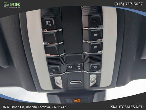 Used 2016 Porsche Macan S image 19