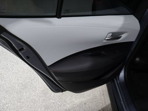Used 2024 Toyota Corolla SE w/ SE Premium Package FWD image 17