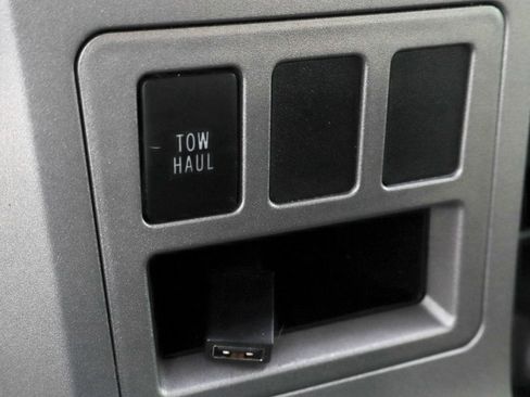 Used 2010 Toyota Tundra 2WD Double Cab image 35