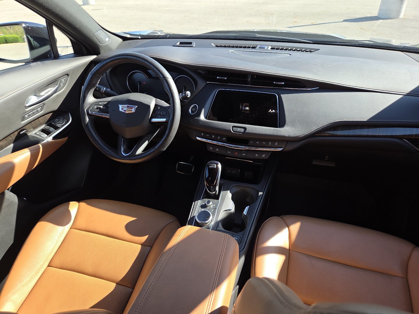 Used 2023 Cadillac XT4 Sport AWD/4WD image 24
