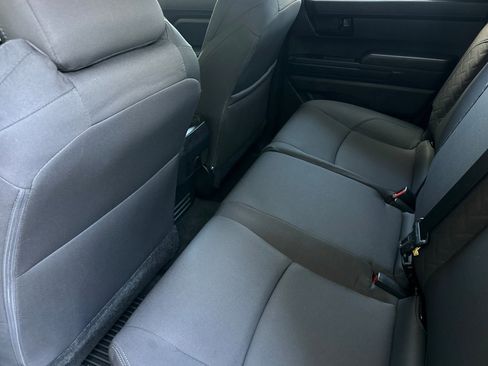 Used 2025 Toyota Tacoma SR5 AWD/4WD image 26