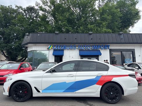 Used 2020 BMW 530i xDrive w/ Convenience Package AWD/4WD image 4