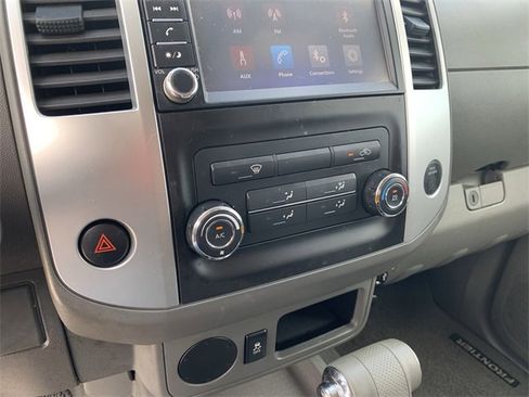 Used 2019 Nissan Frontier SV image 24