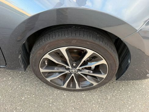 Used 2019 Toyota Corolla SE image 29