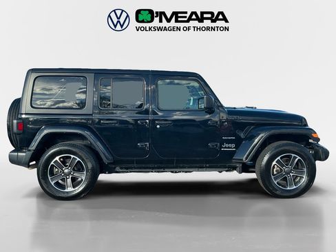 Used 2023 Jeep Wrangler Sahara image 6