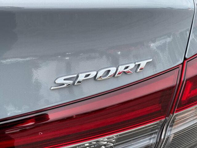 Used 2025 Honda Civic Sport image 31