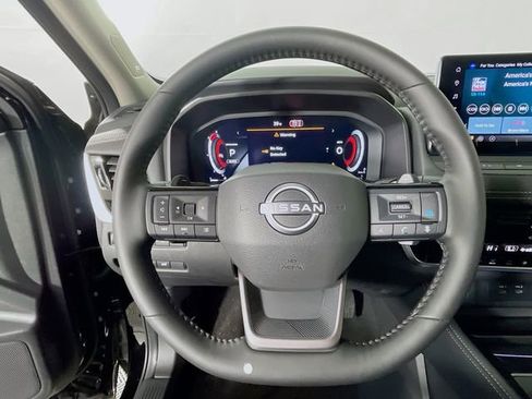 New 2026 Nissan Rogue Platinum image 8