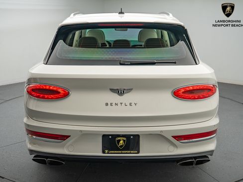 Used 2023 Bentley Bentayga image 5