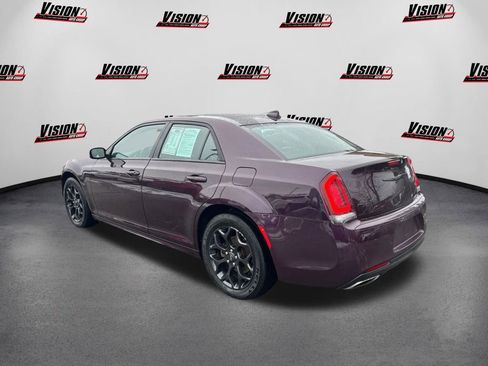 Used 2021 Chrysler 300 Touring L image 7