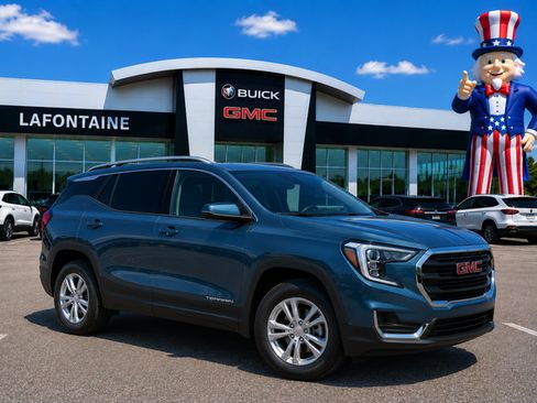 Used 2024 GMC Terrain SLE w/ Driver Convenience Package FWD image 3