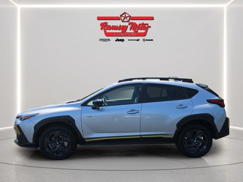 Used 2025 Subaru Crosstrek 2.5i Sport AWD/4WD image 2