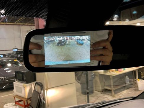 Used 2025 Mercedes-Benz Sprinter 2500 image 14