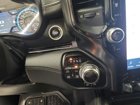 Used 2022 RAM 1500 Limited w/ Off-Road Group AWD/4WD image 26