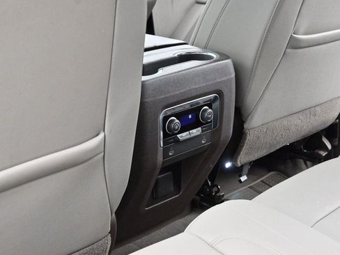 Used 2021 Chevrolet Tahoe Z71 AWD/4WD image 33