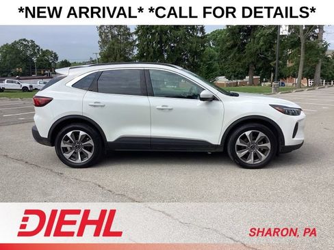 Used 2024 Ford Escape Platinum AWD/4WD image 8