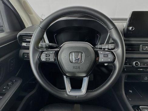Certified 2025 Honda Pilot EX-L image 11