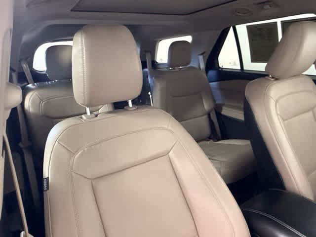 Used 2020 Ford Explorer XLT w/ Equipment Group 202A RWD image 76