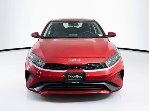 Used 2024 Kia Forte LXS FWD image 2