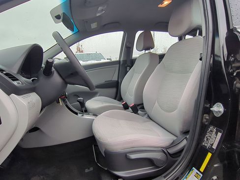 Used 2017 Hyundai Accent SE image 24