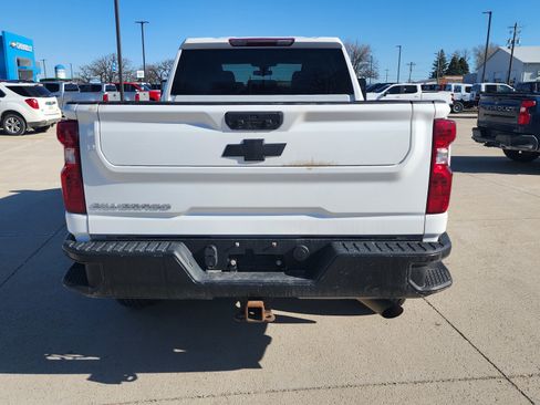Used 2022 Chevrolet Silverado 2500 W/T w/ WT Convenience Package AWD/4WD image 5