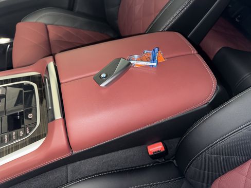 Certified 2025 BMW X6 xDrive40i image 29