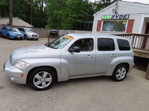 Used 2009 Chevrolet HHR LS FWD image 8