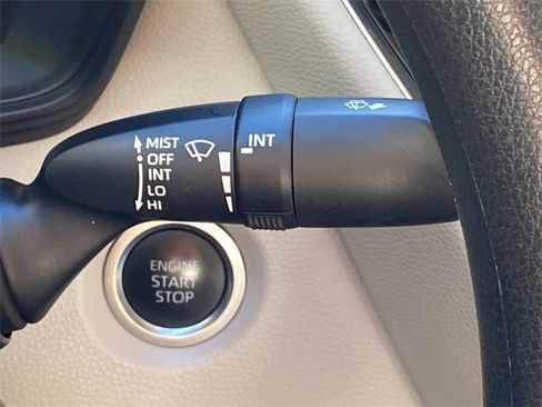 Used 2022 Toyota Corolla LE image 22