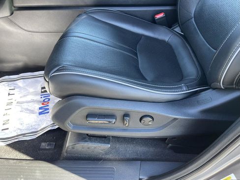 Used 2024 Honda Pilot Elite image 3