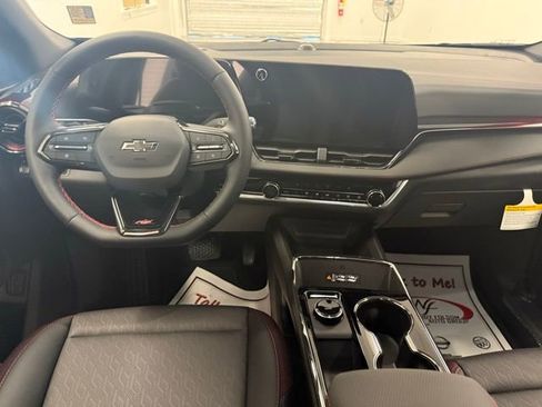 New 2026 Chevrolet Equinox RS image 18