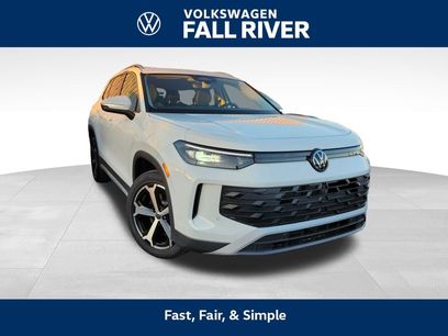 New 2026 Volkswagen Tiguan SE