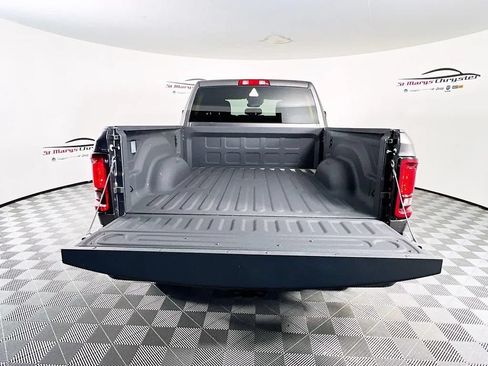 Used 2025 RAM 2500 Big Horn AWD/4WD image 25