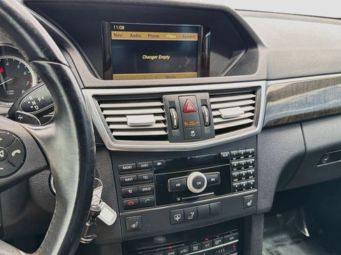 Used 2010 Mercedes-Benz E 350 Sedan image 26