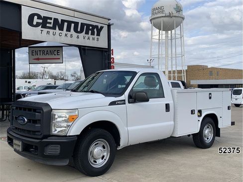Used 2016 Ford F250 XL image 1