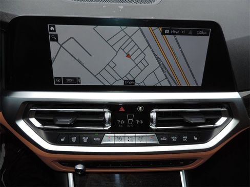 Used 2022 BMW 330i Sedan w/ Premium Package image 16