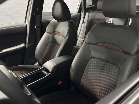 New 2025 Nissan Kicks SR w/ Illumination Package image 15