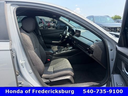 Used 2023 Honda Accord Sport image 18