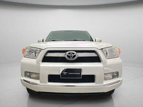 Used 2012 Toyota 4Runner SR5 AWD/4WD image 8