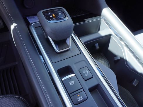 New 2025 Nissan Pathfinder SV image 19