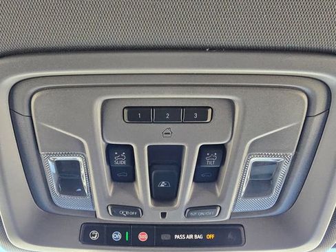 Used 2025 GMC Sierra 1500 Denali image 39