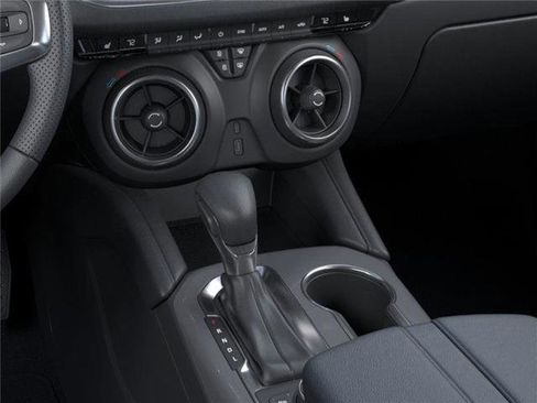 Used 2022 Chevrolet Blazer LT image 38